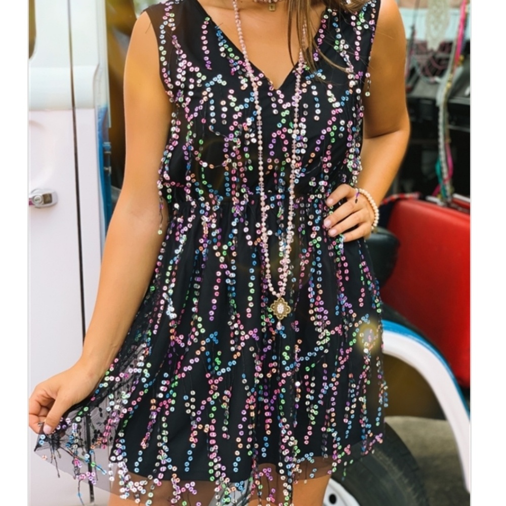 Black party dress NWT shimmy!